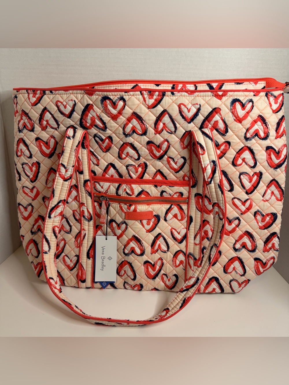 NWT. Vera Bradley Sketched Hearts Large Icon Tote - Picture 2 of 7